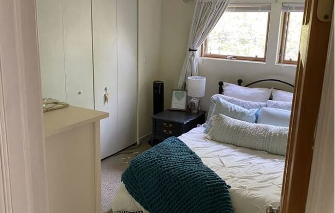 2643 N Sheffield Ave Apt 1