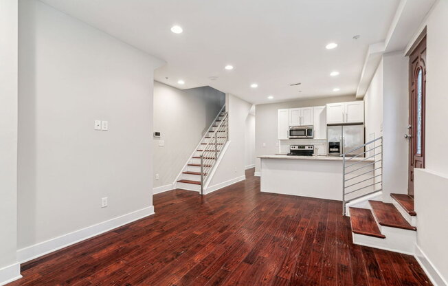 1238 N 6 ST