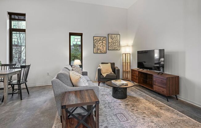 1 bed, 1 bath, 677 sqft, $1,395, Unit 3323