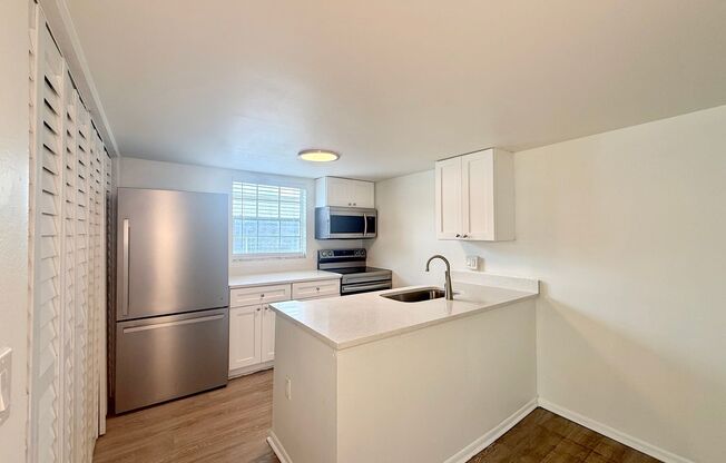 1 bed, 1.5 baths, 778 sqft, $1,445