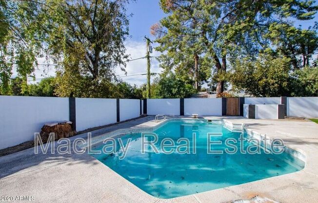 1703 W LN AVE