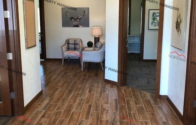 3 beds, 2.5 baths, 1,250 sqft, $1,800, Unit #50