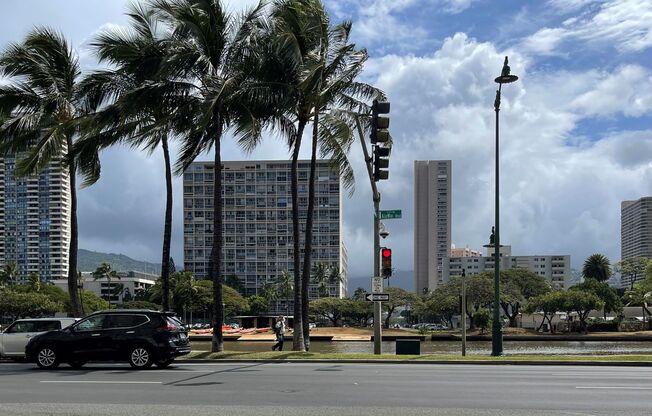 1 bed, 1 bath, $2,500
