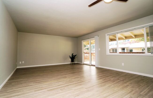 2 beds, 1 bath, 1,000 sqft, $1,975, Unit 64-14