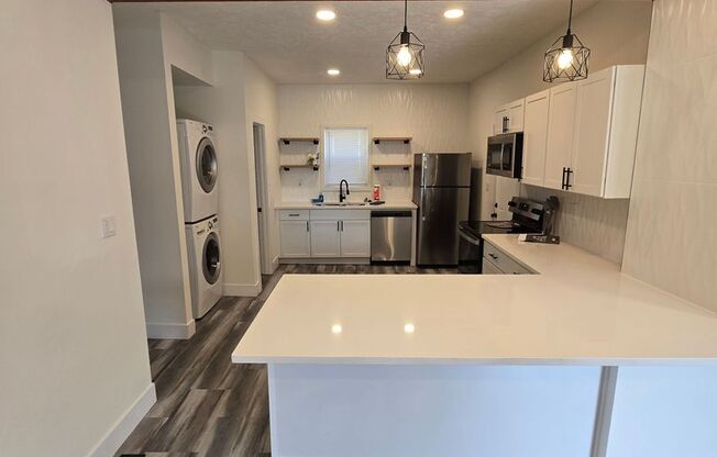 4 BEDROOM SINGLE FAMILY HOME