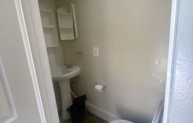 908 NE 17th Terr 1-6- BUY RENT SELL NOW LLC