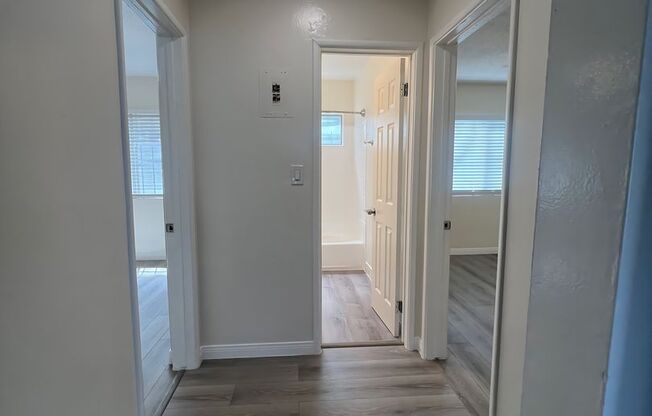 2 beds, 1 bath, $2,450, Unit 2