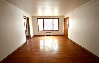 2 beds, 1 bath, $1,295, Unit 9