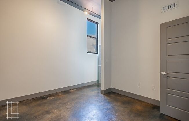1 bed, 1 bath, $1,330, Unit 727 N. 4th St. Apt. 201