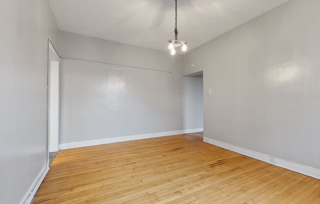 1 bed, 1 bath, 690 sqft, $995, Unit 1