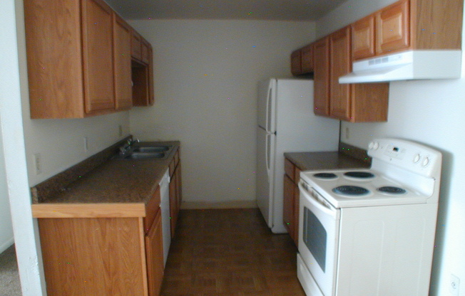 2 beds, 1 bath, 753 sqft, $900, Unit 4612 Apt C1