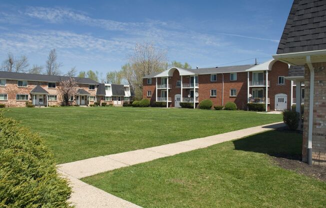 1 bed, 1 bath, 733 sqft, $1,050, Unit 640-7