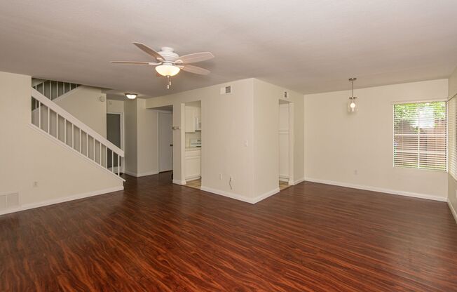 Freshly Painted 2BR/2.5BA Condo with Peak a Boo Ocean View!!