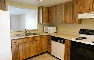 2 beds, 2 baths, $1,625, Unit #201 Bldg. 17