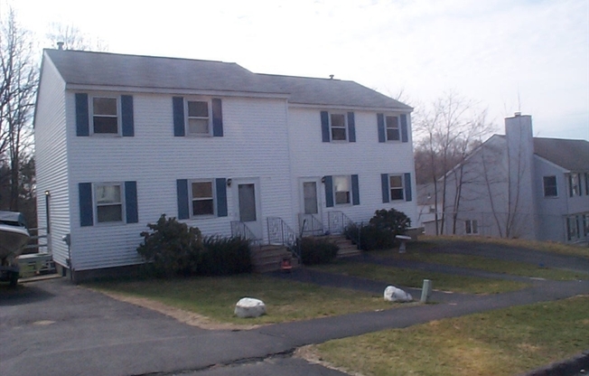 15 CATALPA CIR