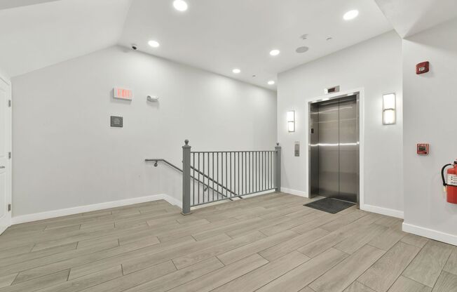 2 beds, 1 bath, 9,999 sqft, $2,250, Unit 64-203