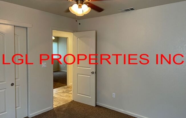 4 beds, 2 baths, 1,300 sqft, $1,650, Unit 1