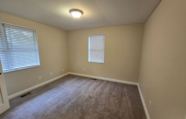 2 beds, 1 bath, $1,200