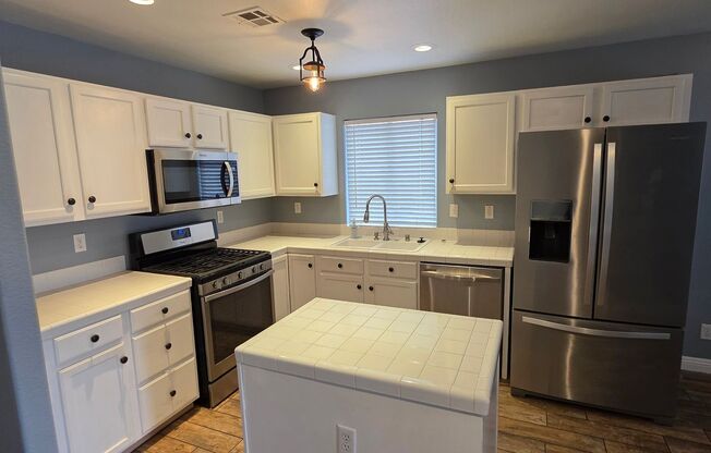 Beautifully kept 3 bedroom 2 bath single family home near the Centennial Hills area.