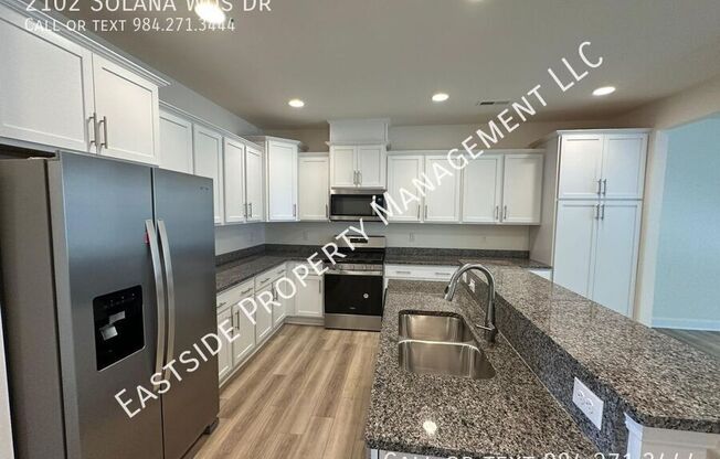 2102 SOLANA WOODS DR