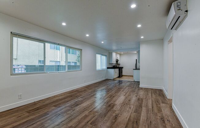 4324 Ventura Canyon Ave (near Ventura Blvd) Gem