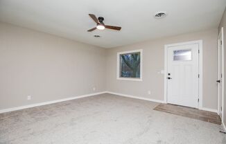 2 beds, 1 bath, $1,100