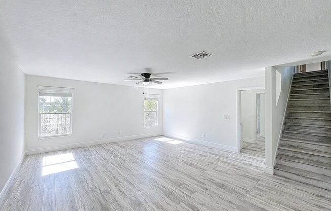 13841 CHIHULY CT