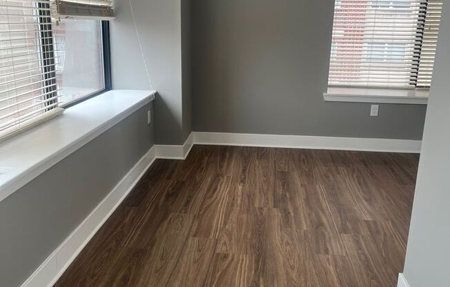 1 bed, 1 bath, $1,595, Unit 706