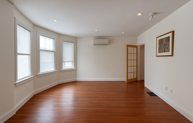 3 beds, 2 baths, $3,800, Unit 2