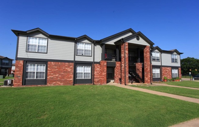 Pryor Creek Apartments