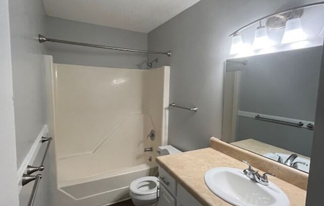 2 beds, 1.5 baths, 1,050 sqft, $1,431, Unit 510-B SH