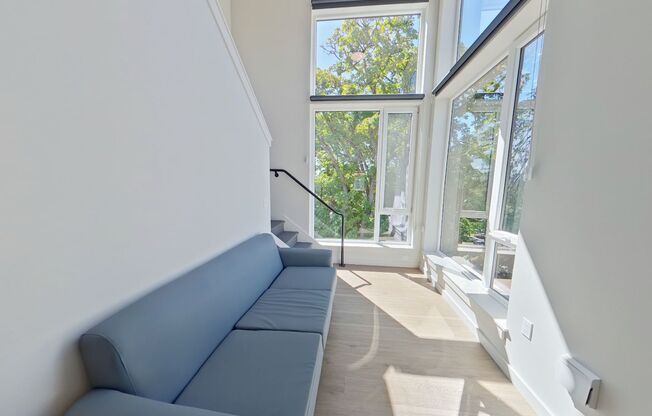 1 bed, 1 bath, 419 sqft, $1,500, Unit 501