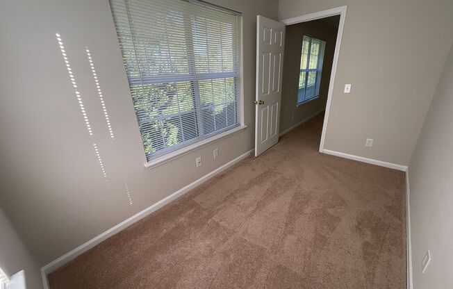 1 bed, 1 bath, 871 sqft, $1,225, Unit 2704-6