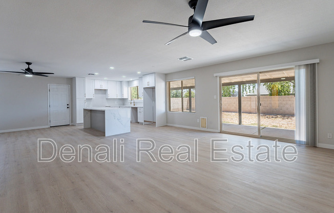 2839 W VILLA MARIA DR