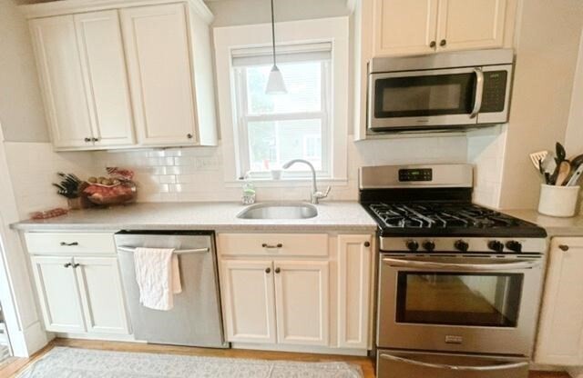 136 AUDUBON RD