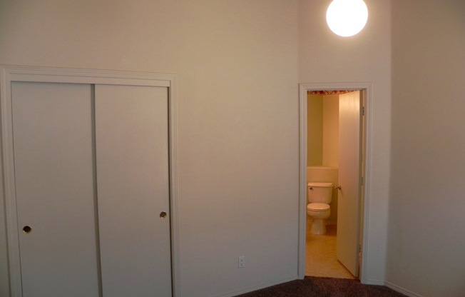 2 beds, 2.5 baths, $1,650, Unit # 1102