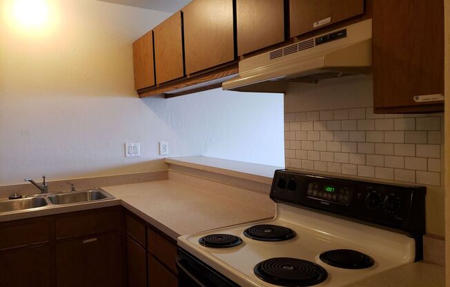 WAILUKU MANOR 1 BD. 1 BA. UNFURNISHED UNIT