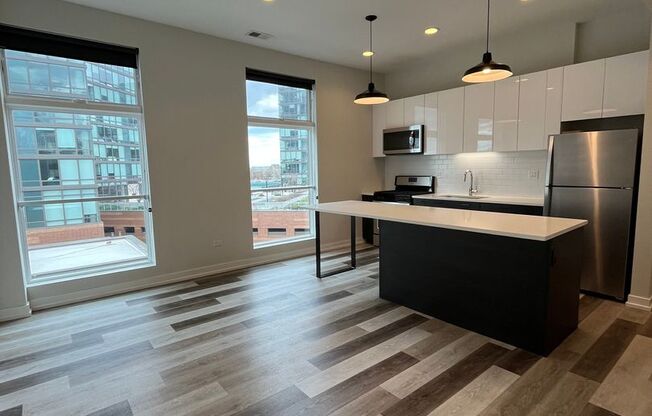 713 N Milwaukee