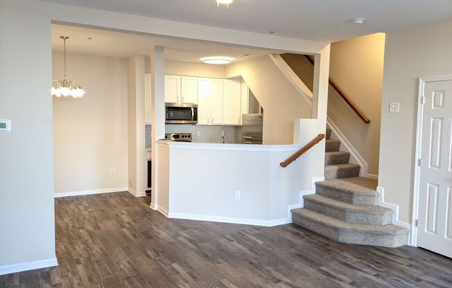 Recently renovated townhome in Ballenger Creek available before the holidays!
