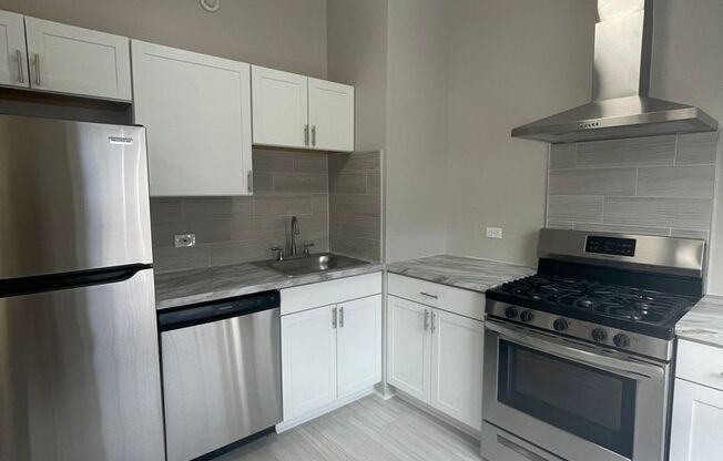 1 bed, 1 bath, 350 sqft, $1,299, Unit 321