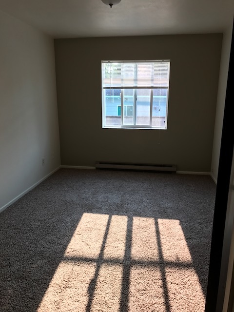 1 bed, 1 bath, 500 sqft, $900, Unit 11