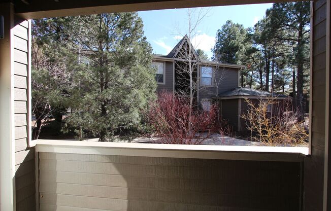 3 beds, 2 baths, $2,300, Unit UNIT 130