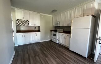 3 beds, 1 bath, $1,190