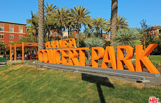 1 bed, 2 baths, 1,149 sqft, $3,750, Unit 438