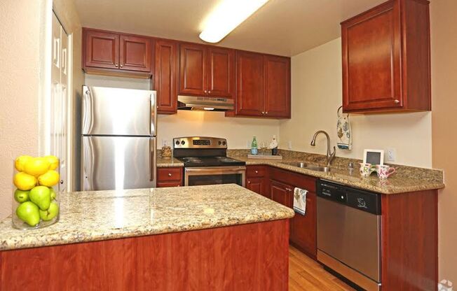 1 bed, 1 bath, 650 sqft, $1,595, Unit 228 - Stainless Package (No W/D)