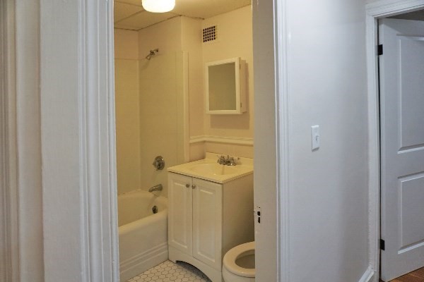 1 bed, 1 bath, 475 sqft, $2,125, Unit 16