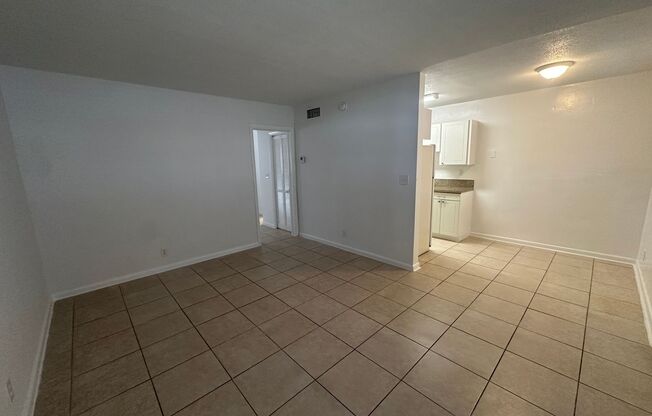 1 bed, 1 bath, 600 sqft, $1,425, Unit F2