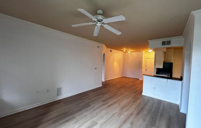 2 beds, 2 baths, $1,495, Unit 9331