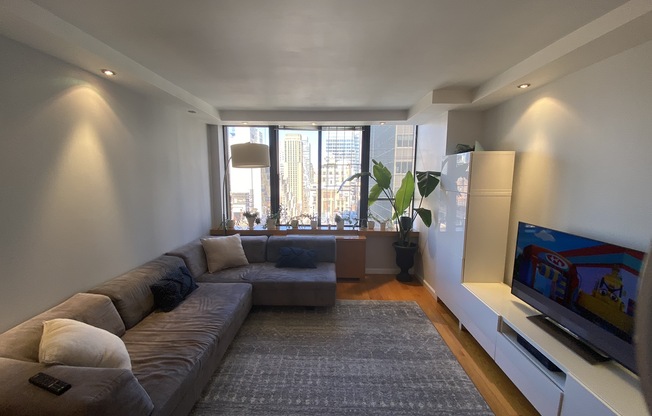 2 beds, 2 baths, 1,100 sqft, $7,250, Unit 23C
