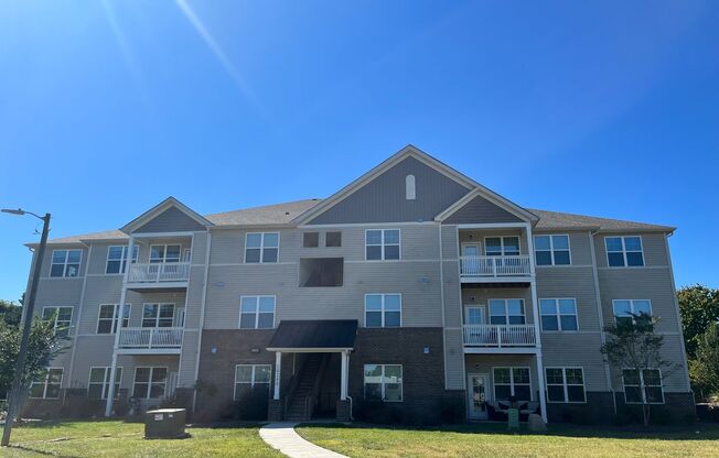 BEAUTIFUL 3BD 2.5 BTH Apartment home RAINTREE - Ballantyne Commons Pkwy